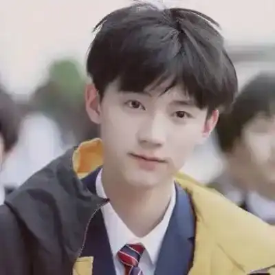 陈英